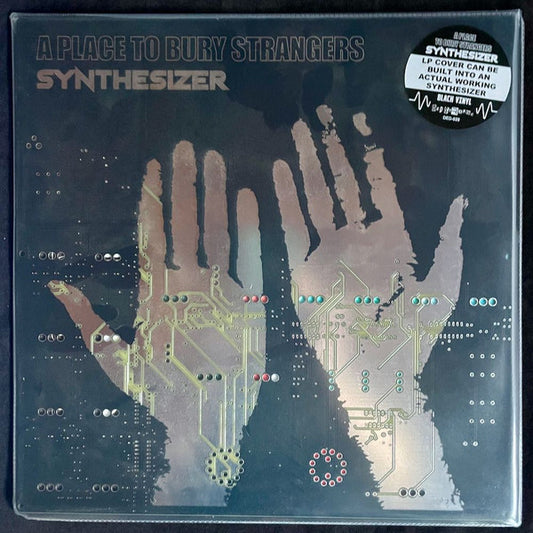 SYNTHESIZER